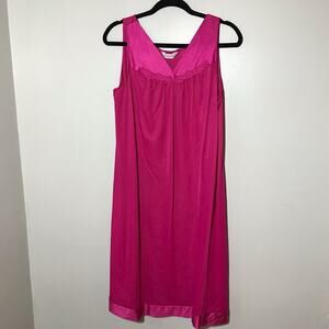 Vanity Fair vintage hot pink slip nightdress M embroidered floral y2k 90s USA